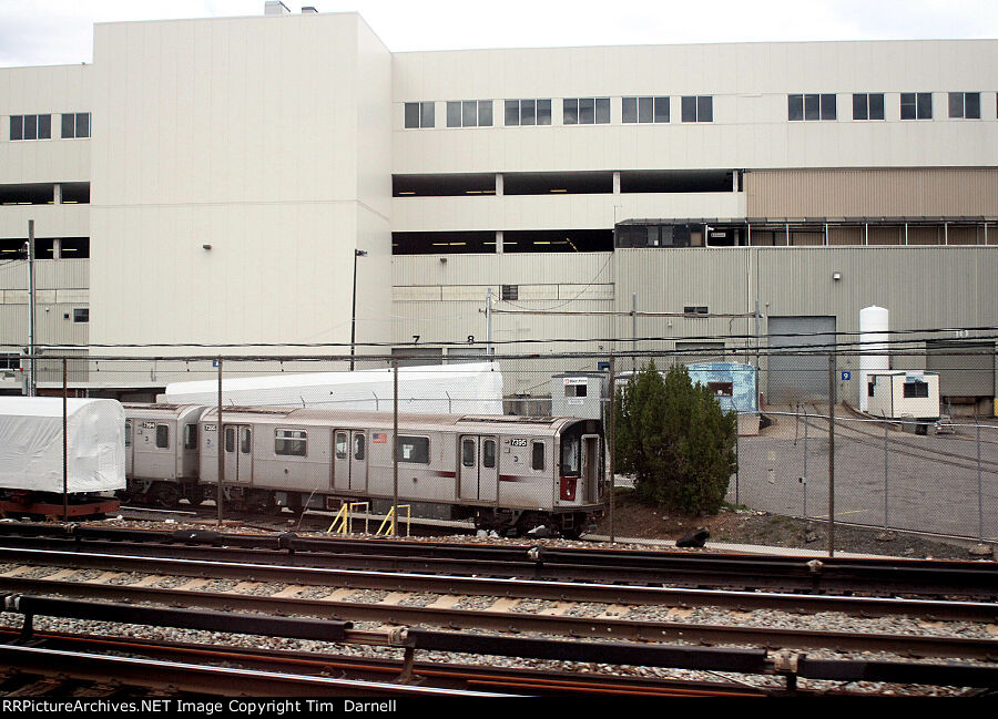 MTA 7395at Kawasaki plant, from Amtrak train.